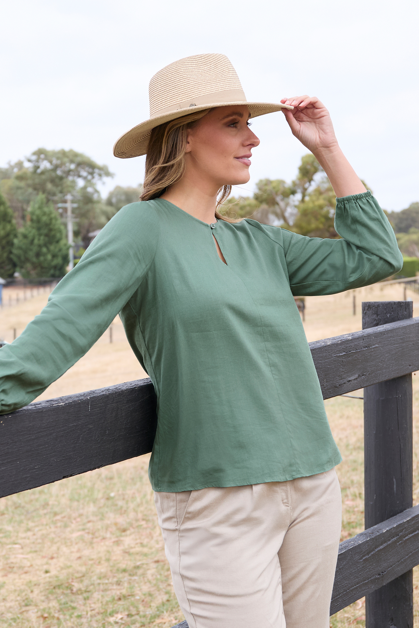 Women’s May Linen Long Sleeve Blouse