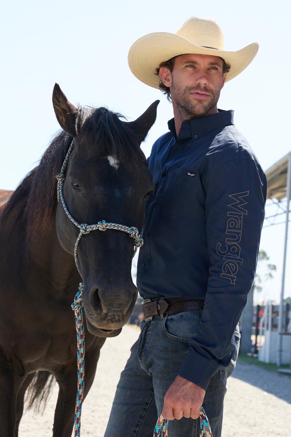 Men’s Brad Logo Button Down Long Sleeve Shirt