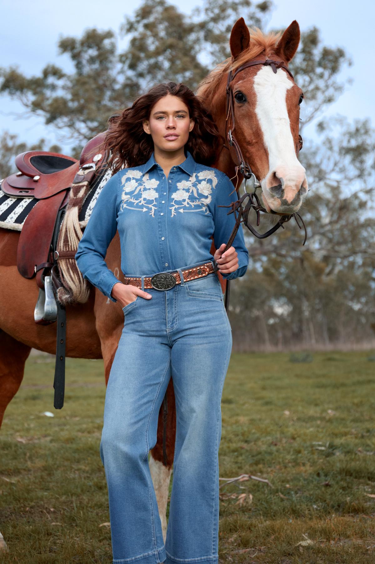 Women’s Chloe High Rise Wide Leg Jean 30” Leg